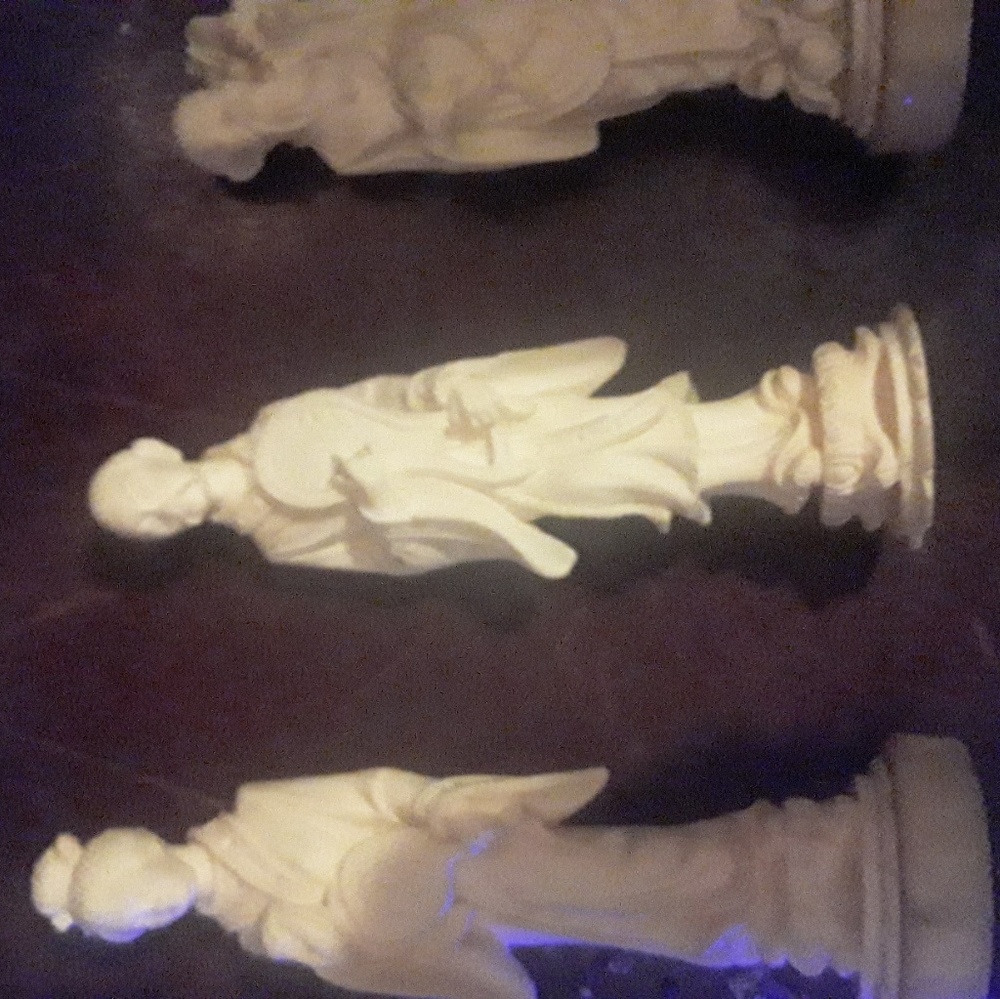 Two beautiful alabaster figurines